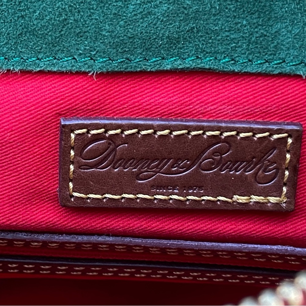 Stunning Dooney and Bourke Bag - Picture 5 of 16